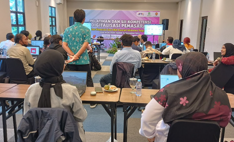 Trainer Digital Marketing di Sawahlunto