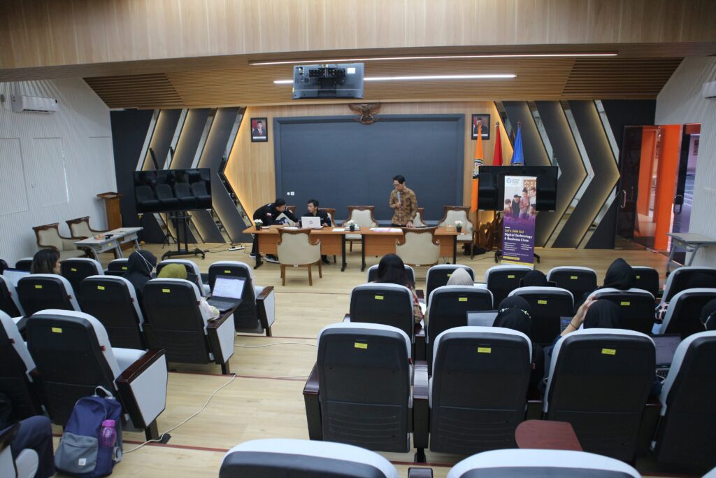 narasumber-seminar-kewirausahaan-tegal-1024x683.jpg